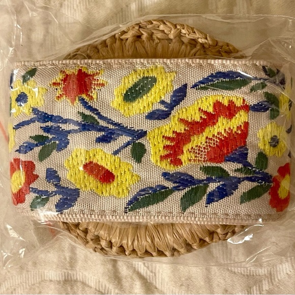 POL Cream and Yellow Boho Belt With Flowers Size OS NEW IN Package - Picture 6 of 11